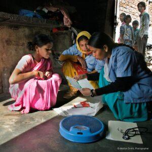 DIR HPs checking on a young woman who is just a few months pregnant.